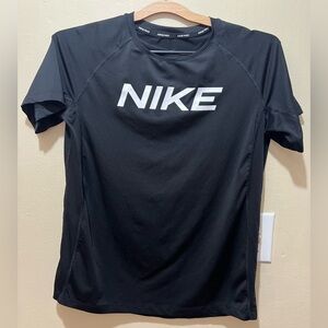 Nike Boys' XL Pro Dri-FIT Short Sleeve Shirt